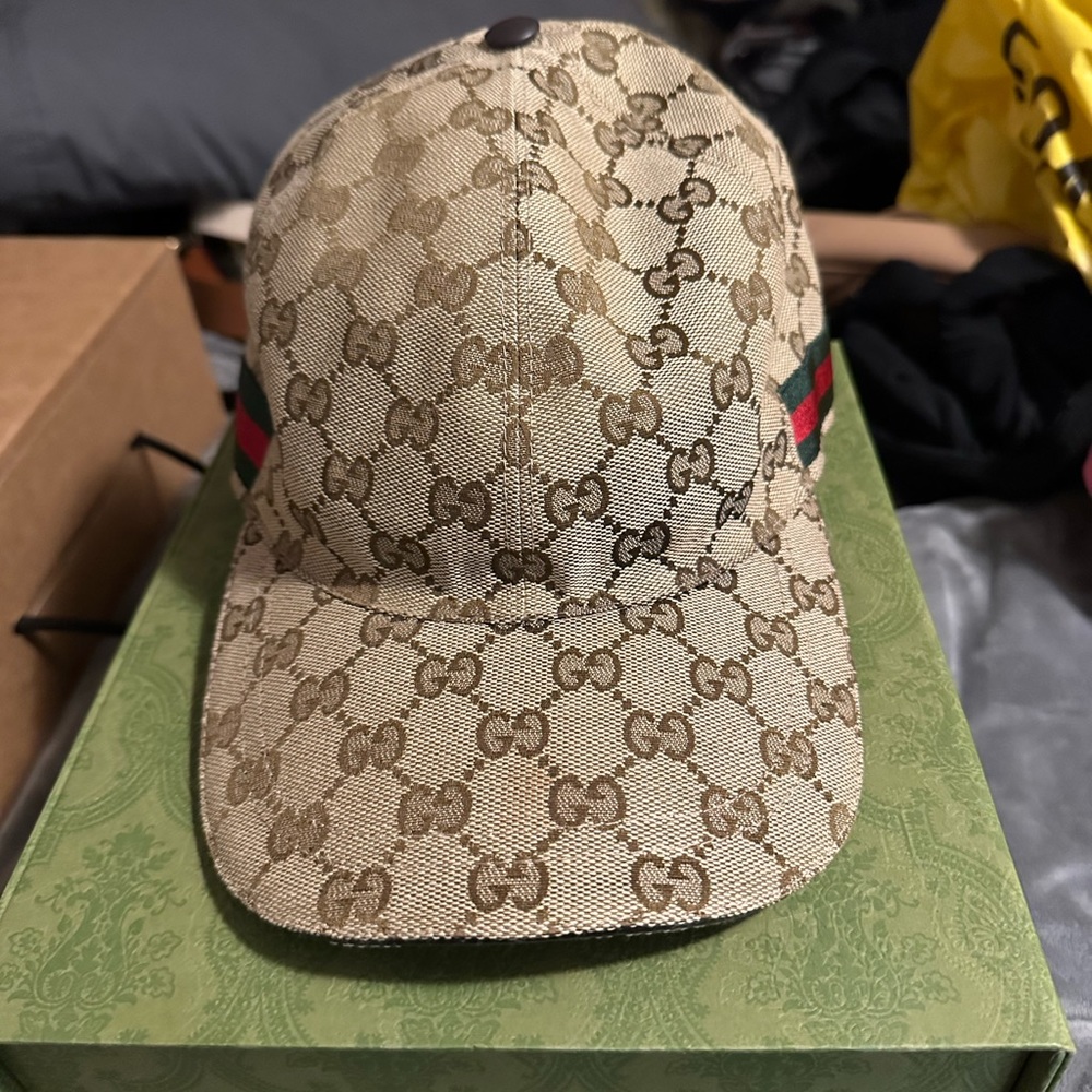 Gucci hat